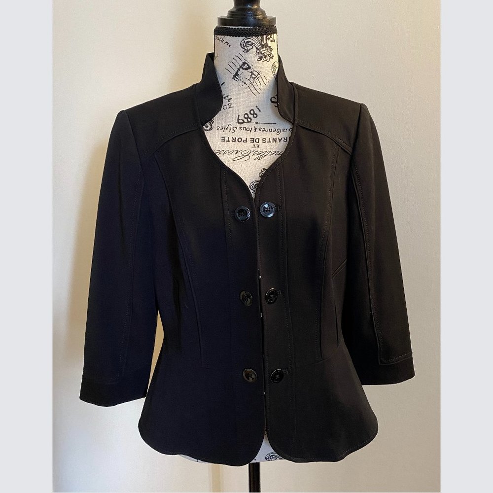 WHBM Fitted V Front Blazer 3/4 Sleeve